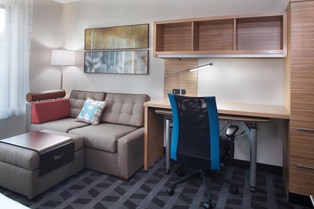 Towneplace Suites By Marriottdetroit Canton Exterior foto
